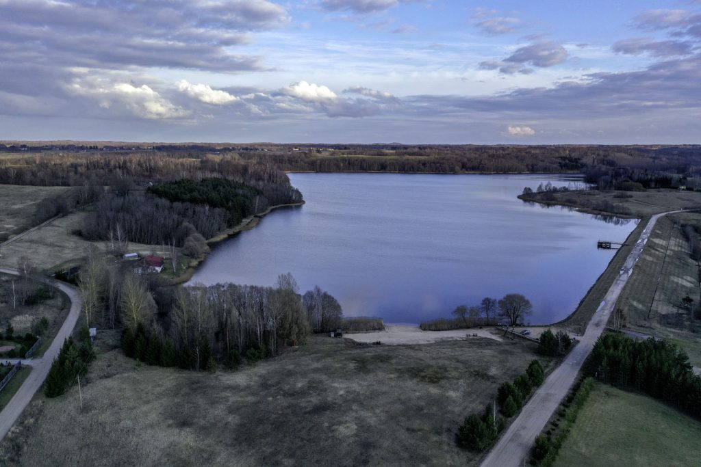 Nemeikščių tvenkinys